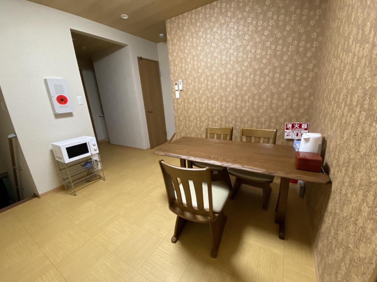 Wutong-40 Minutes Direct To Kansai Airport And 5 Minute Walk To Jr Or Subway Or Nankai Line And 1 Minute To Tsutenkaku The Landmark Of Osaka And Many Japanese Bistros Nearby Bagian luar foto