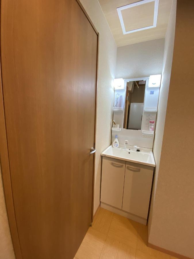 Wutong-40 Minutes Direct To Kansai Airport And 5 Minute Walk To Jr Or Subway Or Nankai Line And 1 Minute To Tsutenkaku The Landmark Of Osaka And Many Japanese Bistros Nearby Bagian luar foto